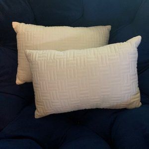White cotton quilted accent pillows - pair
